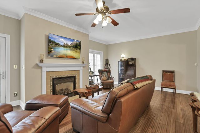 3588 Thornhill Lane, Grove City, OH 43123