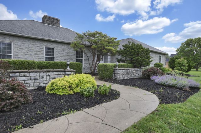 3588 Thornhill Lane, Grove City, OH 43123