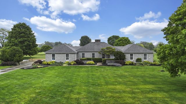 3588 Thornhill Lane, Grove City, OH 43123
