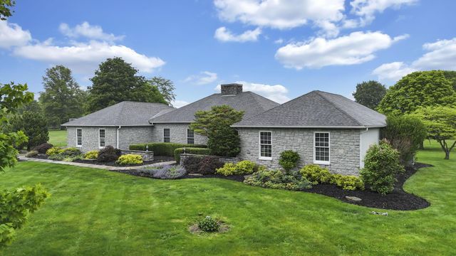 3588 Thornhill Lane, Grove City, OH 43123