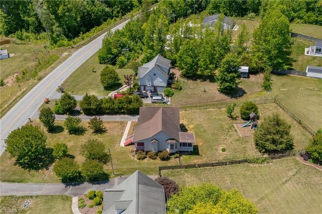 808 Arnold Road, Lexington, NC 27295