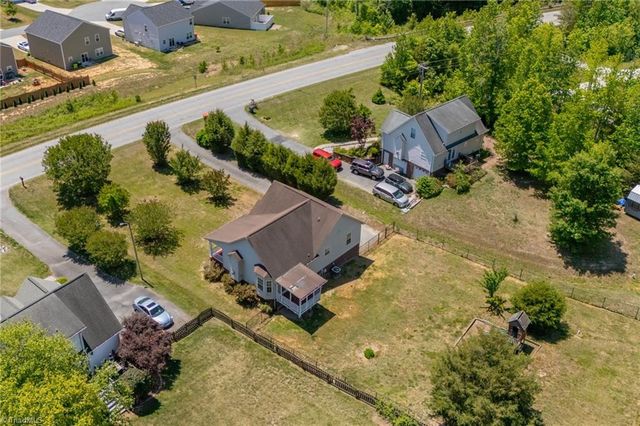 808 Arnold Road, Lexington, NC 27295