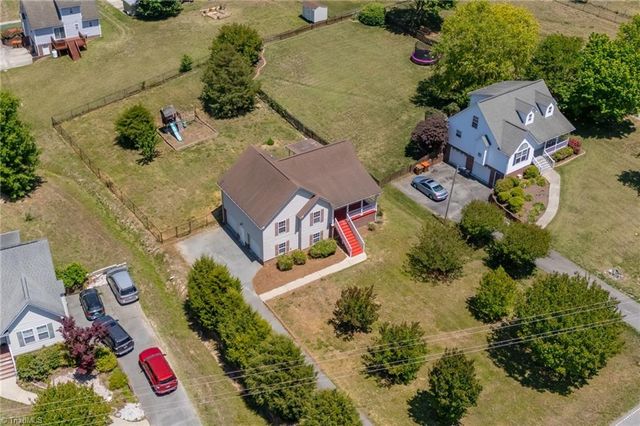 808 Arnold Road, Lexington, NC 27295