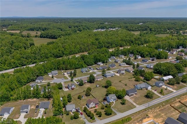 808 Arnold Road, Lexington, NC 27295