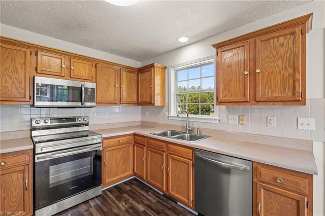 808 Arnold Road, Lexington, NC 27295