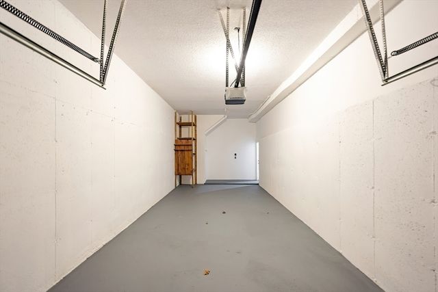 20 Country Club Ln D, Milford, MA 01757