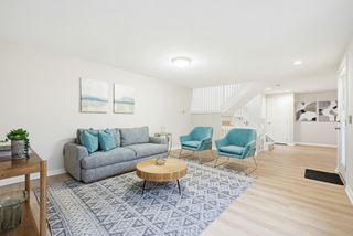 20 Country Club Ln D, Milford, MA 01757