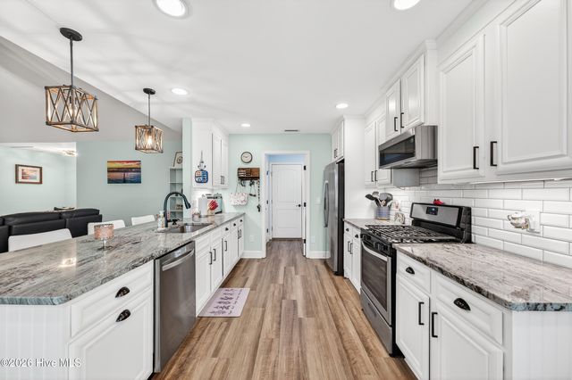 232 Belvedere Drive, Holly Ridge, NC 28445