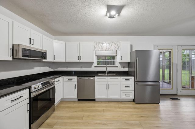 140 Apple Valley Court, NE, Charleston, TN 37310