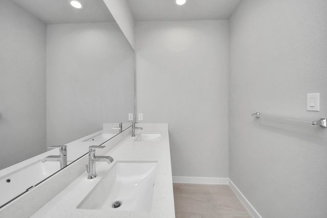 12039 Maple Oak Drive, Houston, TX 77066