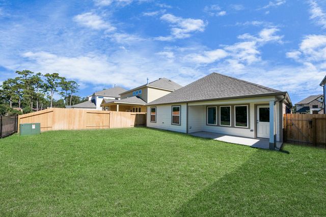 12039 Maple Oak Drive, Houston, TX 77066