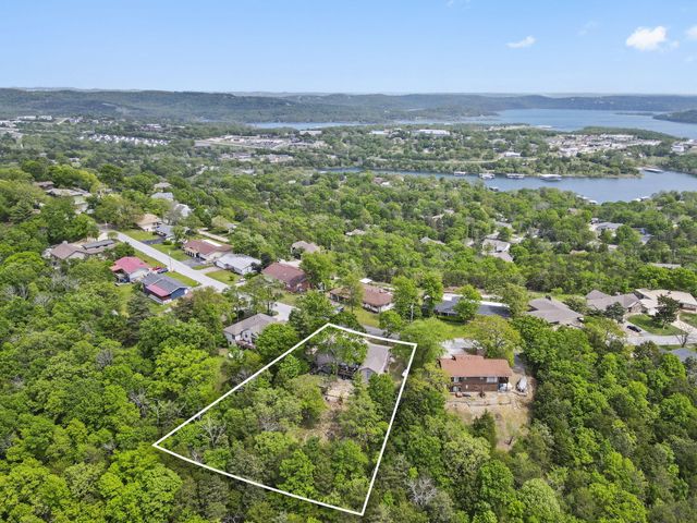 37 Skyline Drive, Kimberling City, MO 65686