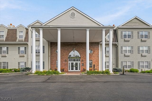 2 Richmond Road 302, West Milford Twp., NJ 07480