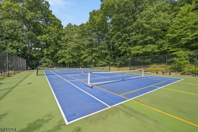 2 Richmond Road 302, West Milford Twp., NJ 07480