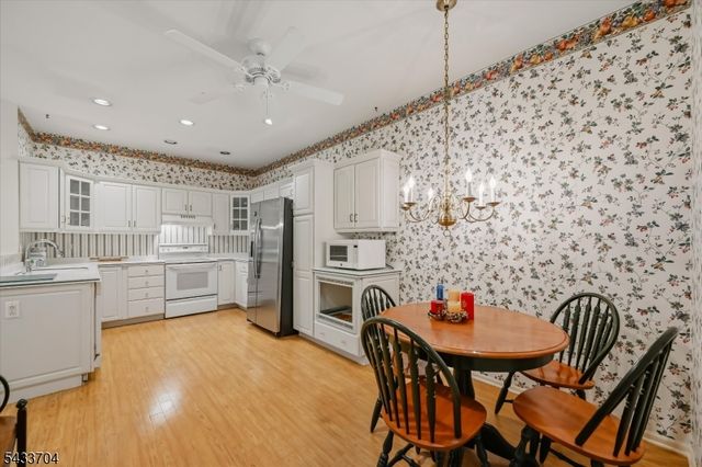 2 Richmond Road 302, West Milford Twp., NJ 07480