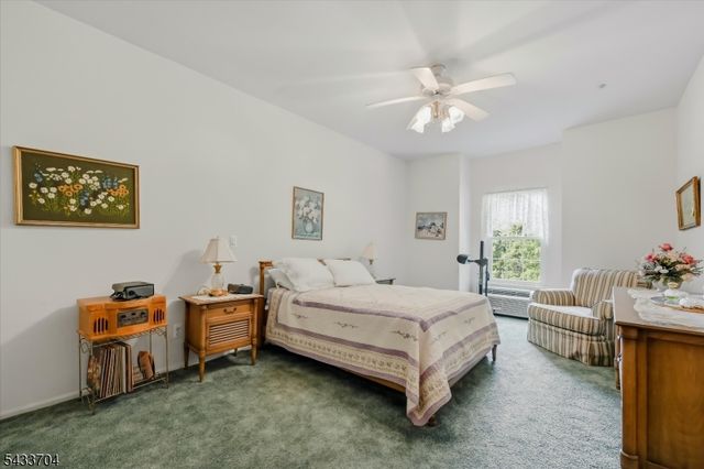 2 Richmond Road 302, West Milford Twp., NJ 07480