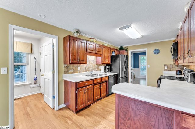 200 Spring Meadow Road, Simpsonville, SC 29681