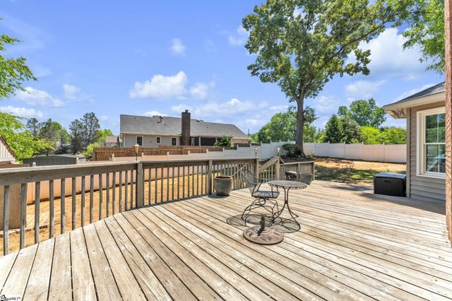 200 Spring Meadow Road, Simpsonville, SC 29681