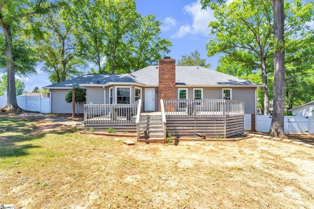 200 Spring Meadow Road, Simpsonville, SC 29681