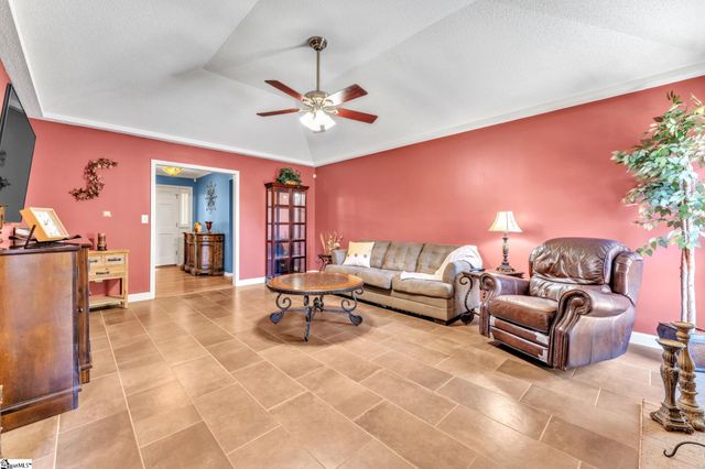 200 Spring Meadow Road, Simpsonville, SC 29681