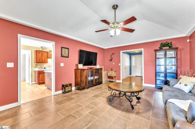 200 Spring Meadow Road, Simpsonville, SC 29681