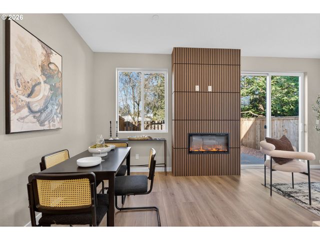 15607 Se MEADOWLARK Ln, Milwaukie, OR 97267