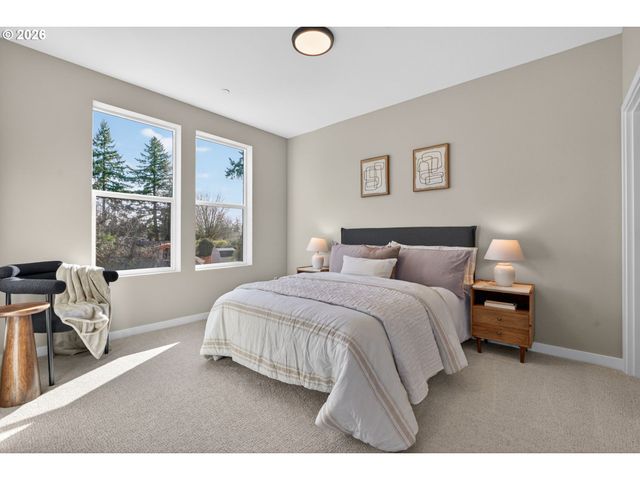 15607 Se MEADOWLARK Ln, Milwaukie, OR 97267