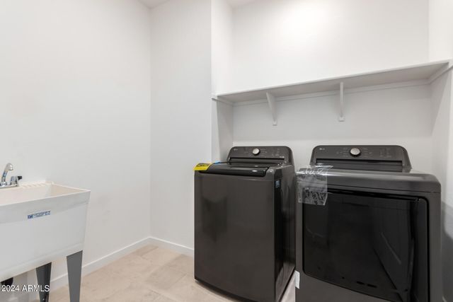 16038 W El Cortez Place, Surprise, AZ 85387