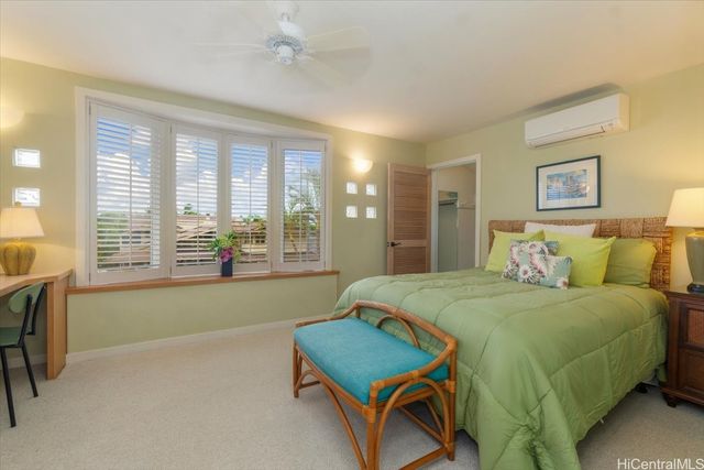 542 Ahina Street, Honolulu, HI 96816