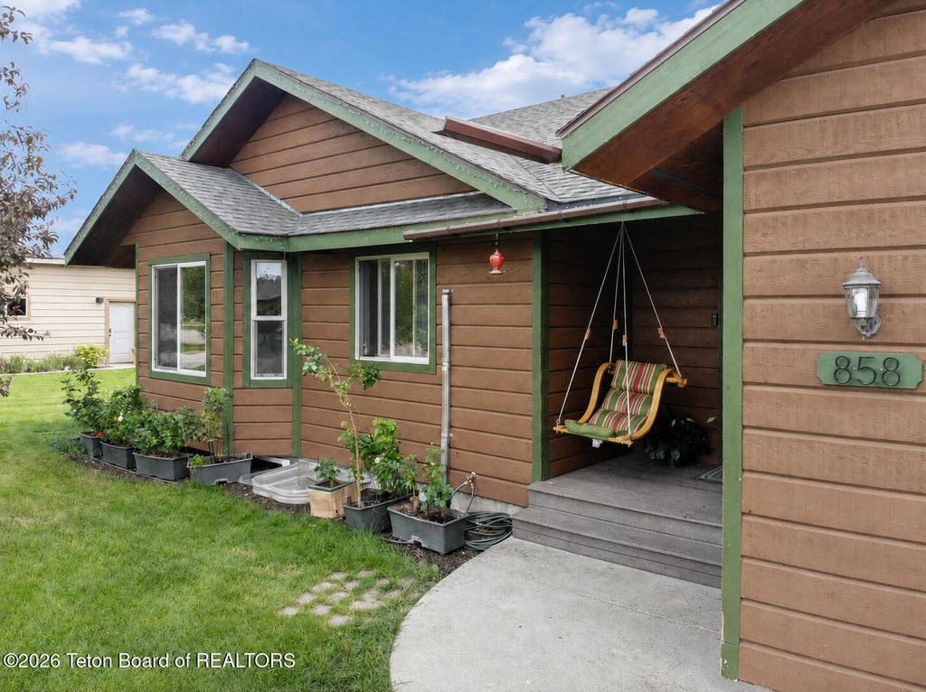 858 EASY Street, Driggs, ID 83422 photo 4