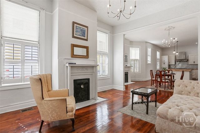 205 W 35th Street, Savannah, GA 31401