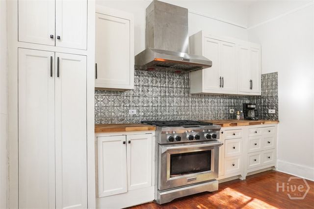 205 W 35th Street, Savannah, GA 31401