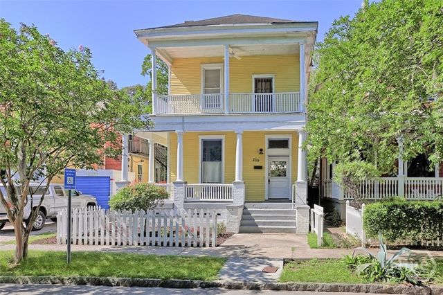 205 W 35th Street, Savannah, GA 31401