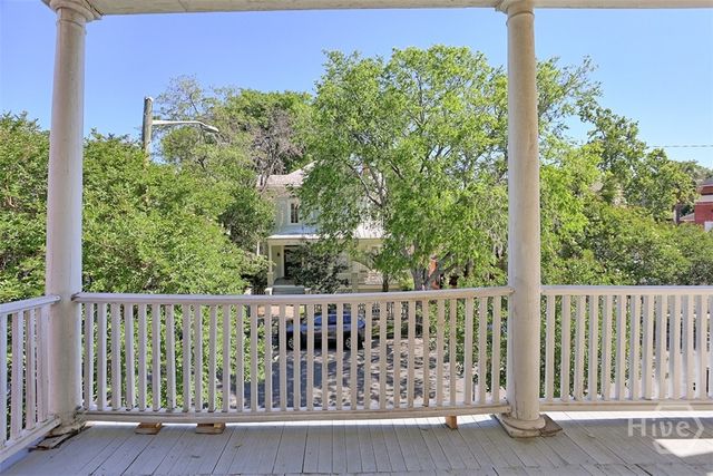 205 W 35th Street, Savannah, GA 31401