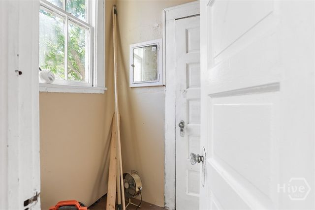 205 W 35th Street, Savannah, GA 31401