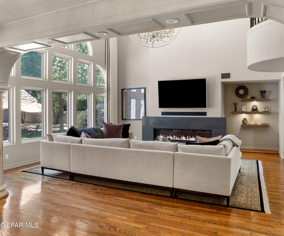 813 Rosinante Road, El Paso, TX 79922