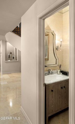 813 Rosinante Road, El Paso, TX 79922