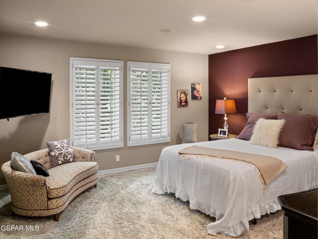 813 Rosinante Road, El Paso, TX 79922