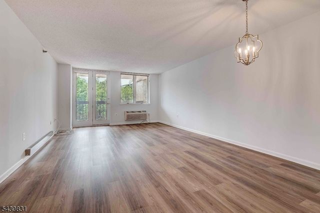 10 Smith Manor Blvd, West Orange Twp., NJ 07052