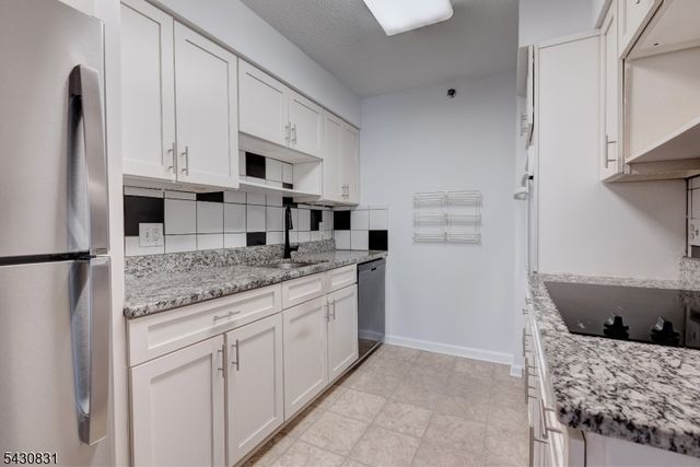 10 Smith Manor Blvd, West Orange Twp., NJ 07052