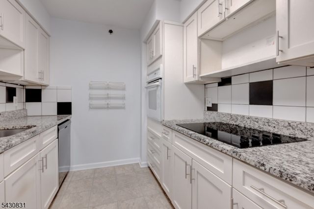 10 Smith Manor Blvd, West Orange Twp., NJ 07052