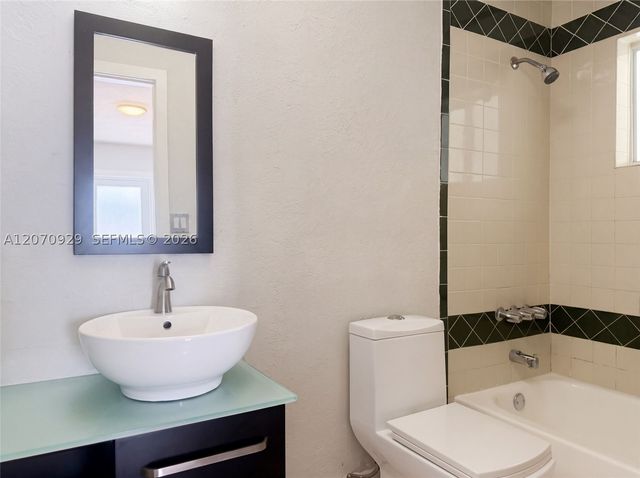 6200 SW 109th Ave, Miami, FL 33173