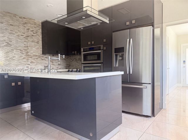 6200 SW 109th Ave, Miami, FL 33173