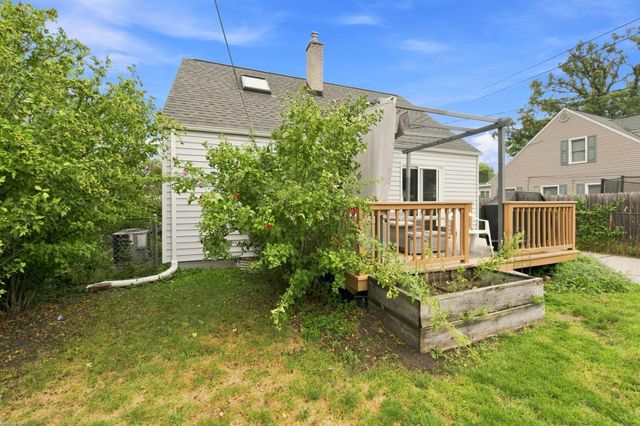 20500 Avalon Street, St Clair Shores, MI 48080