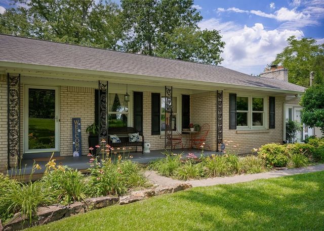 359 CC Camp Rd, Cookeville, TN 38501