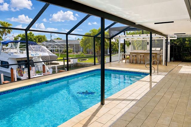 808 SW 52ND STREET, Cape Coral, FL 33914