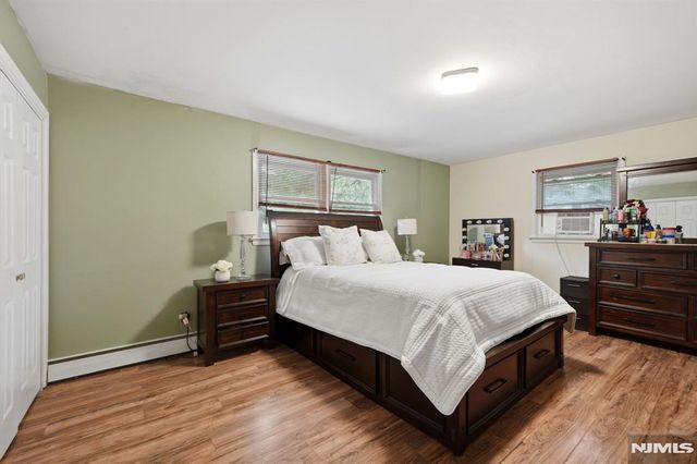 22 Federal Hill Road, Pompton Lakes, NJ 07442