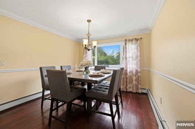 22 Federal Hill Road, Pompton Lakes, NJ 07442