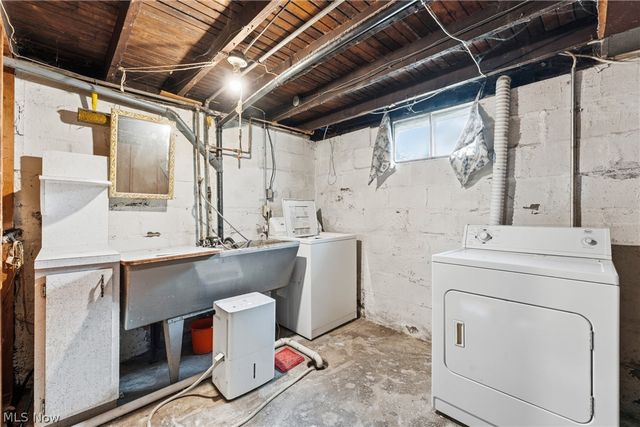 671 Fairview Avenue, Barberton, OH 44203