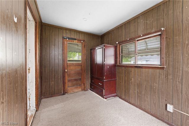 671 Fairview Avenue, Barberton, OH 44203